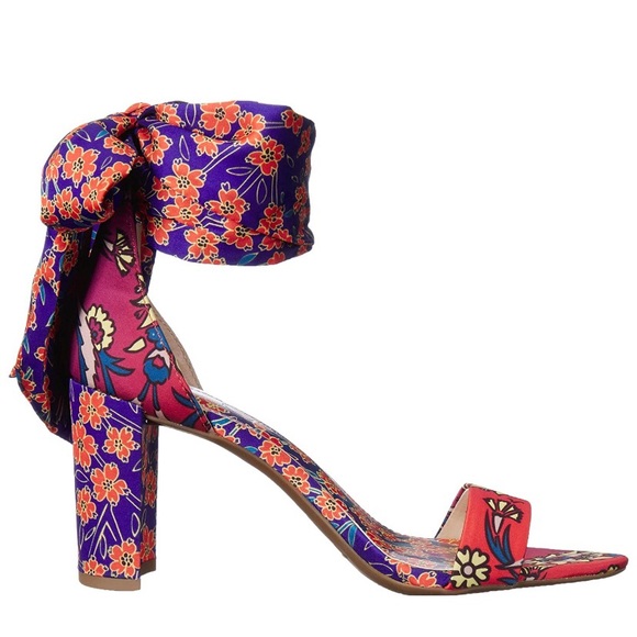 JS Narella - Brand new in box - Picture 2 of 6